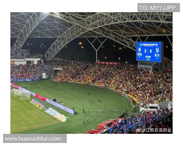 球星归来点燃热血足球梦想 再度征战绿茵场创造辉煌时刻