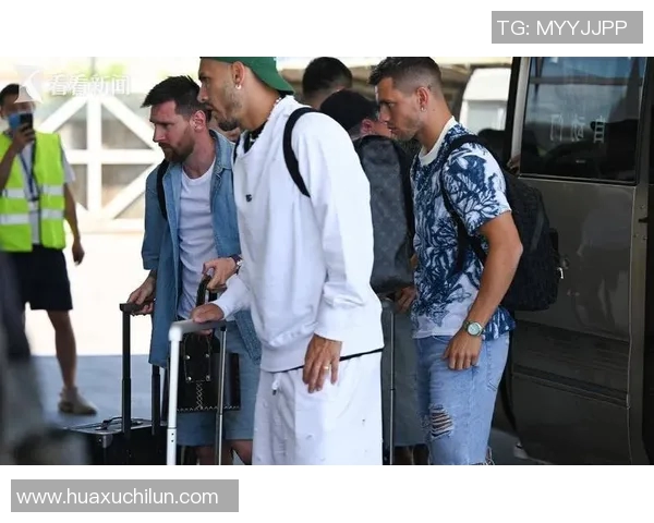 足球球星乘坐私人飞机飞行途中遇到突发状况引发广泛关注